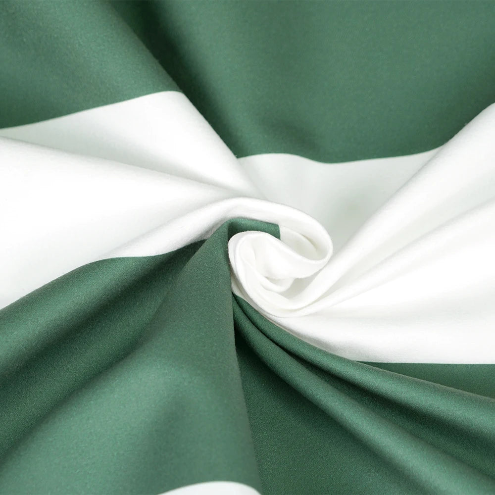 Premium Striped Quick‑Dry Microfibre Towel – Style, Performance, Adventure‑Ready