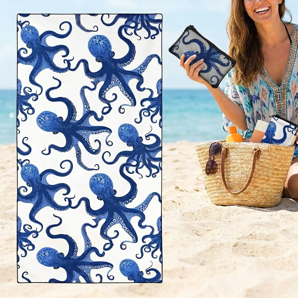 Blue Octopus strandhanddoek en gebruiksbeeld met strandtas
